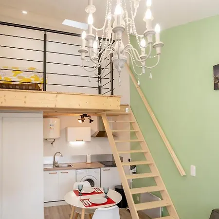 Mezzanine 
